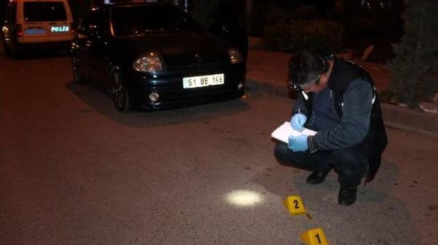 Otomobiline Binerken Vuruldu