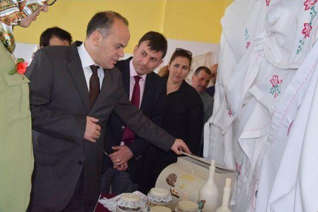 Aile Eğitimi Ve El Sanatları Sergisi 2