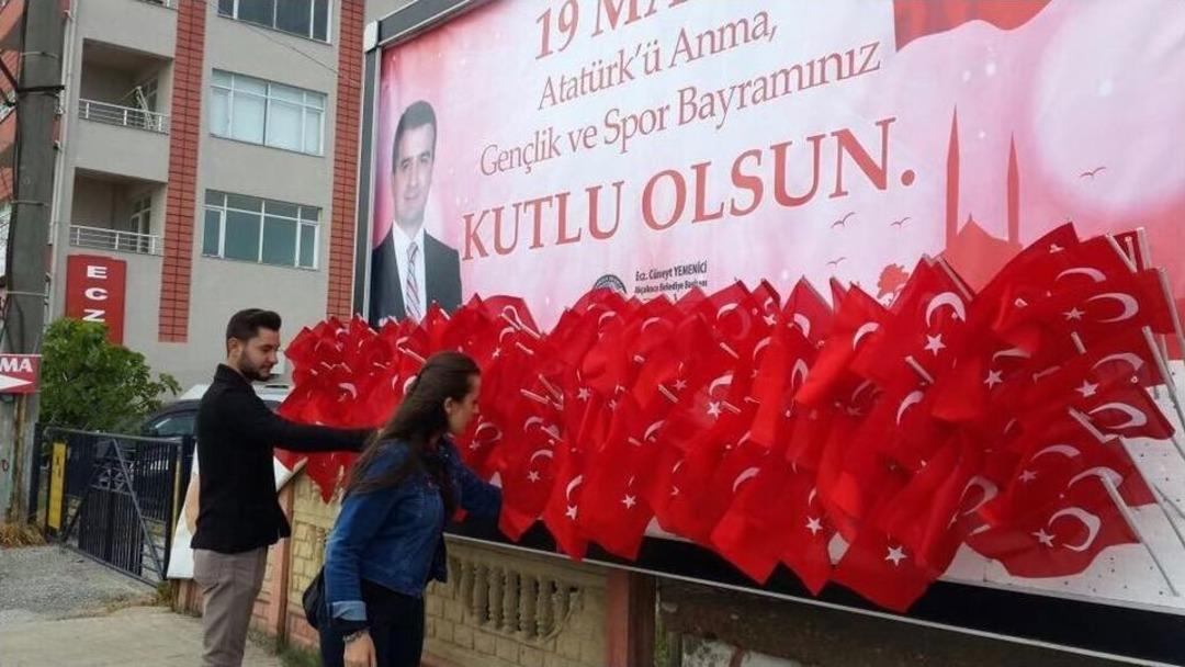 Başkan Yemenici&rsquo;den İlgin&ccedil; Bayram Kutlaması