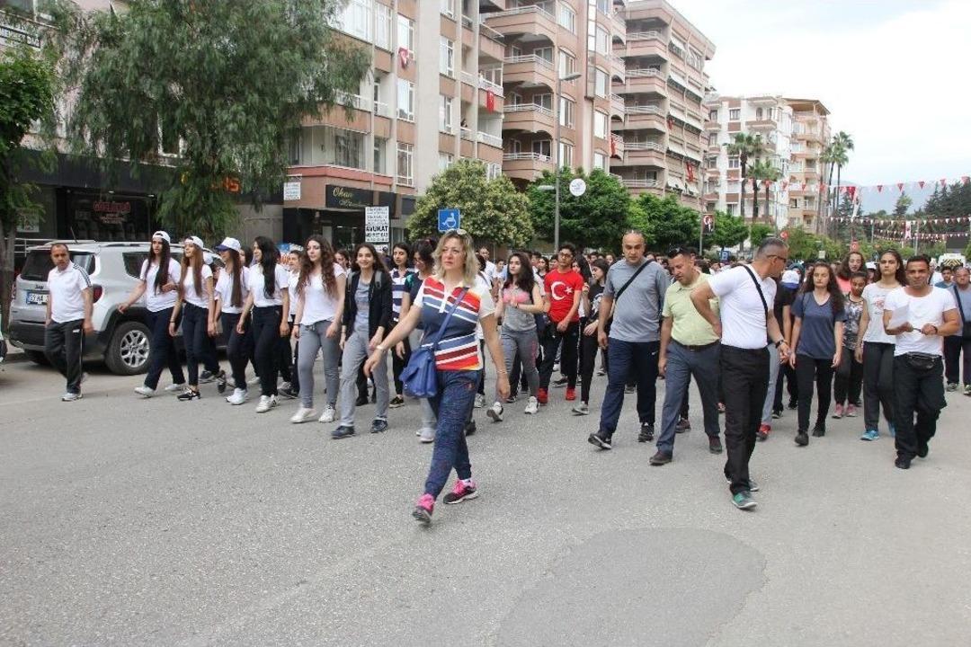 Hatay&rsquo;da Gen&ccedil;lik Y&uuml;r&uuml;y&uuml;ş&uuml;