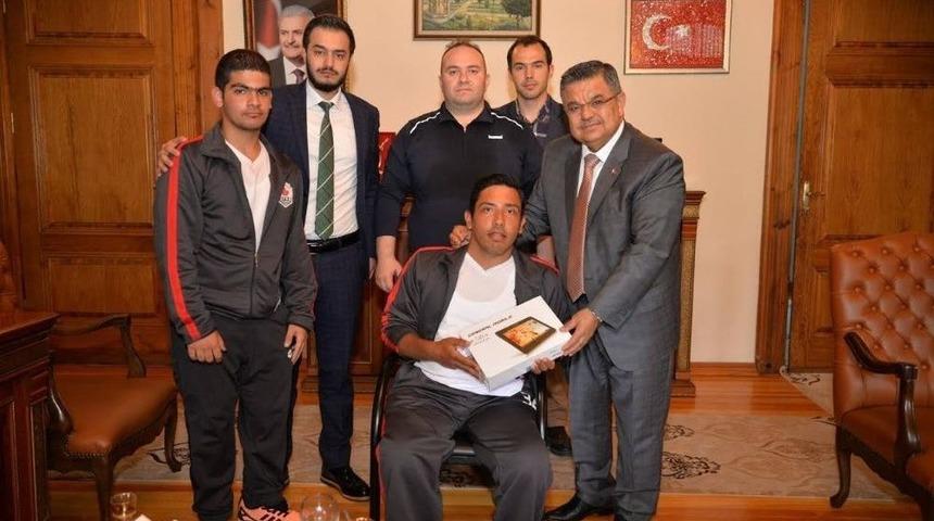 Şampiyonlardan Başkan Yağcı&rsquo;ya Ziyaret