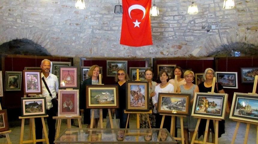 &Ccedil;eşme Kalesi&rsquo;nde Kaat-ı Sanatı Ve İğne Oyası Sergisi