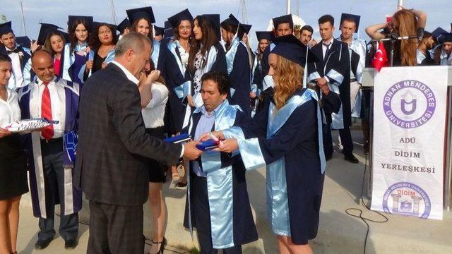 Ad&uuml; Didim Myo&rsquo;da Mezuniyet Coşkusu 2