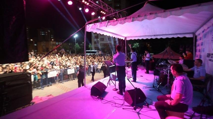 Grup Cte Talas&rsquo;ta Konser Verdi