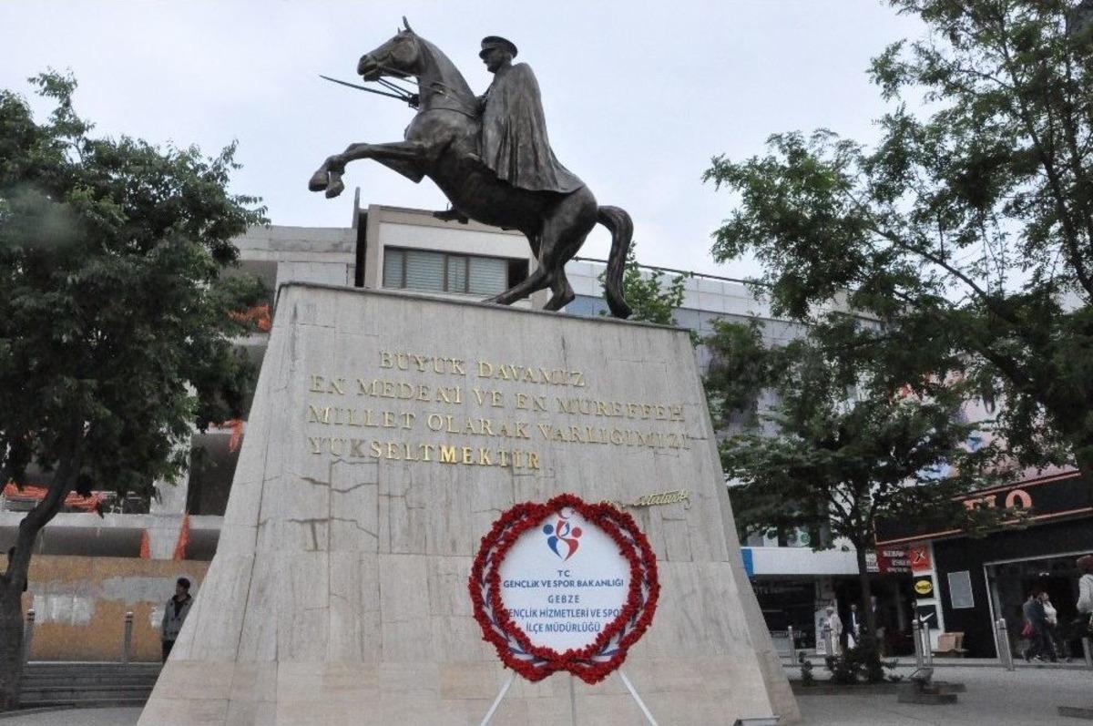 Gebze&rsquo;de 19 Mayıs Gen&ccedil;lik Ve Spor Bayramı T&ouml;reni D&uuml;zenlendi
