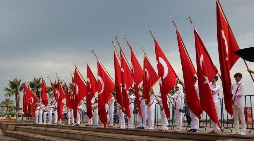 İskenderun&rsquo;da 19 Mayıs Coşkusu