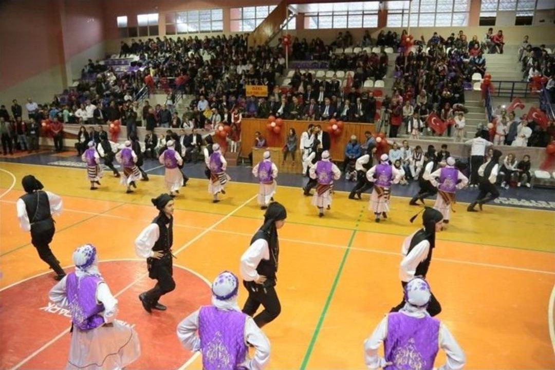 Ordu&rsquo;da 19 Mayıs Salonda Kutlandı