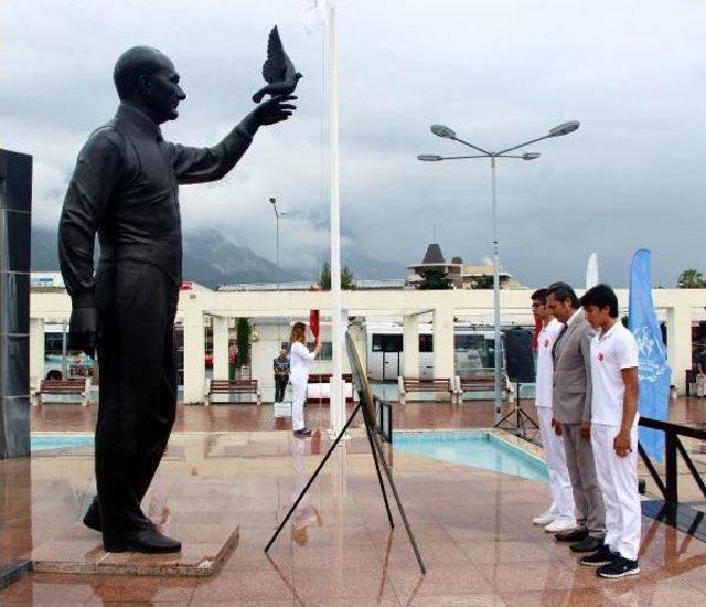 Atatürk'ün Doğum Günü Kutlandı