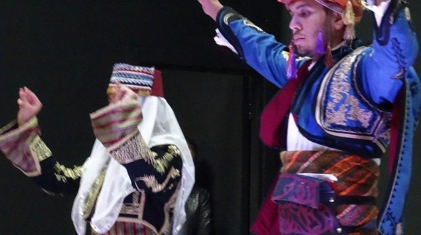 G&uuml;l: Bize Emanet Ettiğiniz &Ccedil;ocuklarınızı, En G&uuml;zel Şekilde Sizlere Teslim Ediyoruz