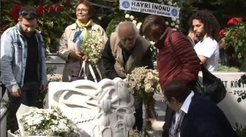 T&uuml;rkan Saylan  Mezarı Başında Anıldı