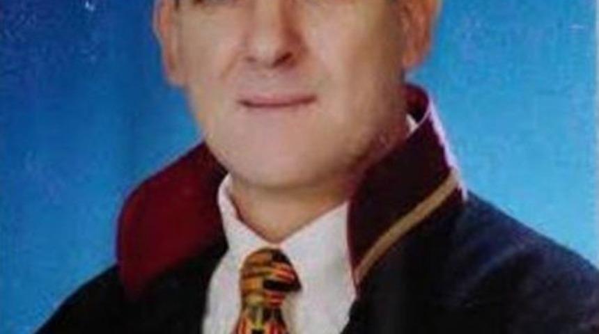 Avukata &rsquo;&ccedil;antalı Sahtekar&rsquo; Dedi, Hapis Cezası Aldı