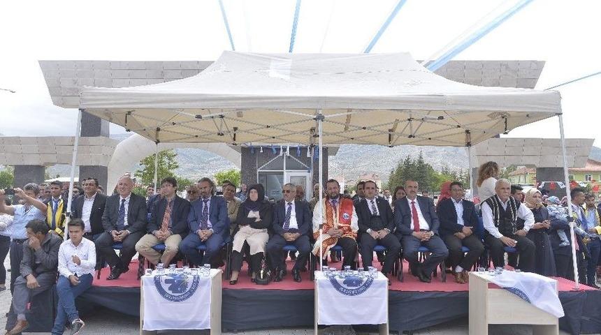 Kazım Karabekir Meslek Y&uuml;ksekokulunda Mezuniyet T&ouml;reni