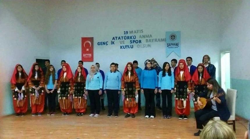 Şaphane&rsquo;de 19 Mayıs Atat&uuml;rk&rsquo;&uuml; Anma Ve Gen&ccedil;lik Spor Bayramı Kutlamaları