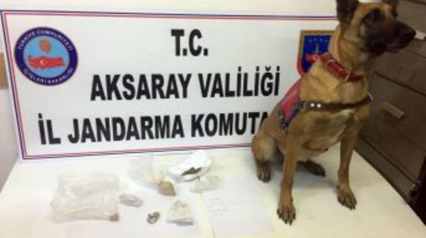 Esrar Ve Eroini İ&ccedil; &Ccedil;amaşırlarına Saklamışlar