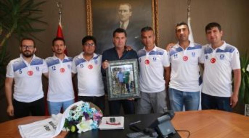 Masterler Derneği Y&ouml;netiminden Ziyaret