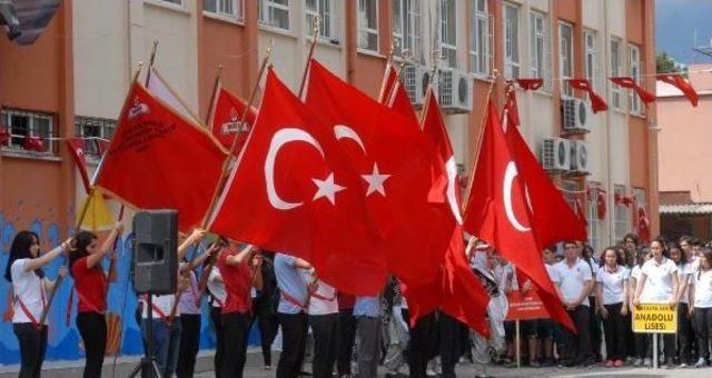 Chp Manavgat İlçe Başkanı Demiroğlu, Yürüyüşün Ertelenmesine Tepki Gösterdi