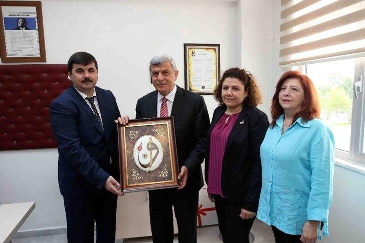 Başkan Karaosmanoğlu: "çocuklar Okulda Değil Hayatta Birinci Olsun" G1