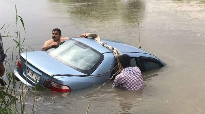 Tansiyonu D&uuml;şen S&uuml;r&uuml;c&uuml; Nehre U&ccedil;tu