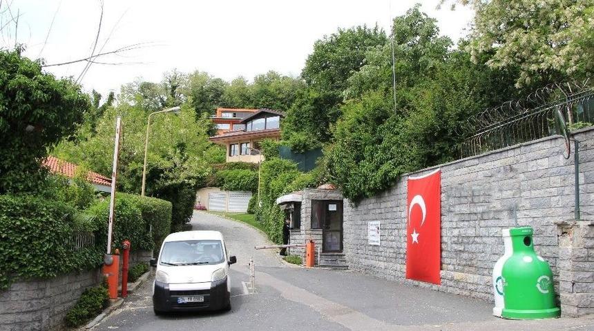 S&ouml;zc&uuml; Gazetesinin Sahibi Burak Akbay&rsquo;ın Villasında Arama Yapıldı