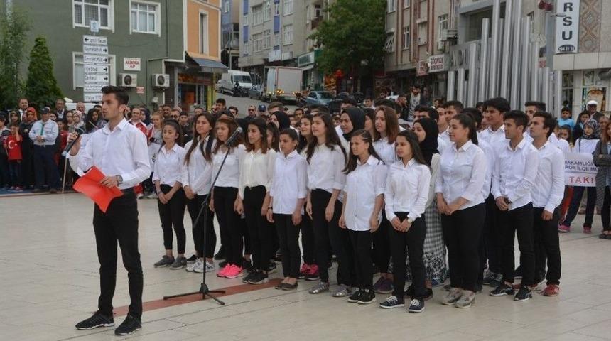 Dilovası&rsquo;nda 19 Mayıs Coşkuyla Kutlandı