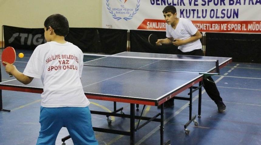 Haliliyeli Sporculardan Masa Tenisinde Sekiz Madalya Kazandı