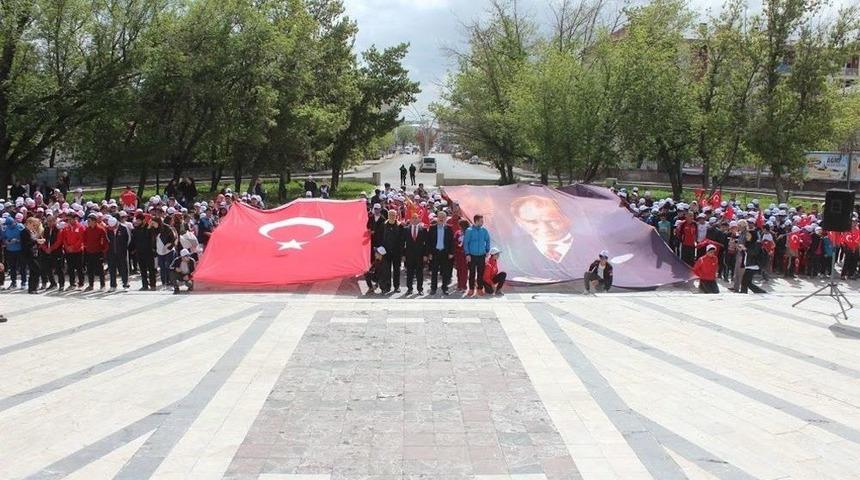 Ağrı&rsquo;da 19 Mayıs Coşkuyla Kutlandı