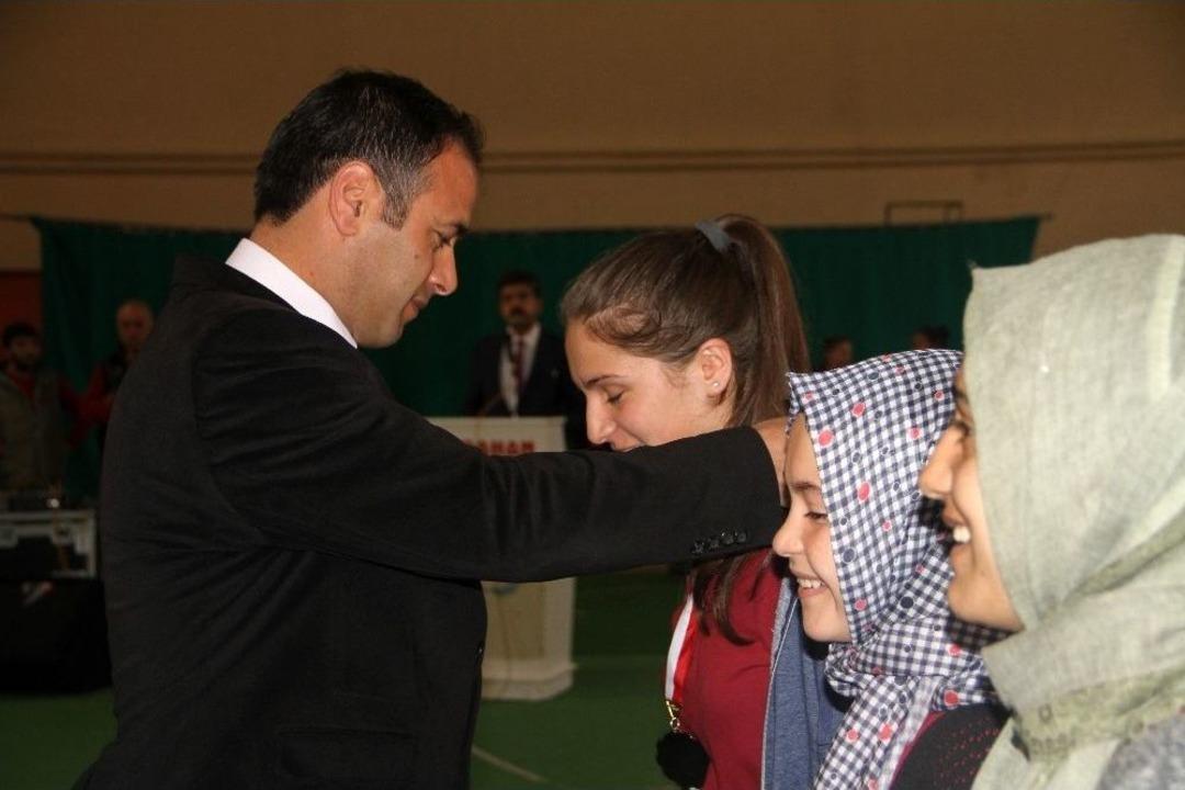 Ardahan&rsquo;da 19 Mayıs Kutlamalarına Hava Muhalefeti Engeli