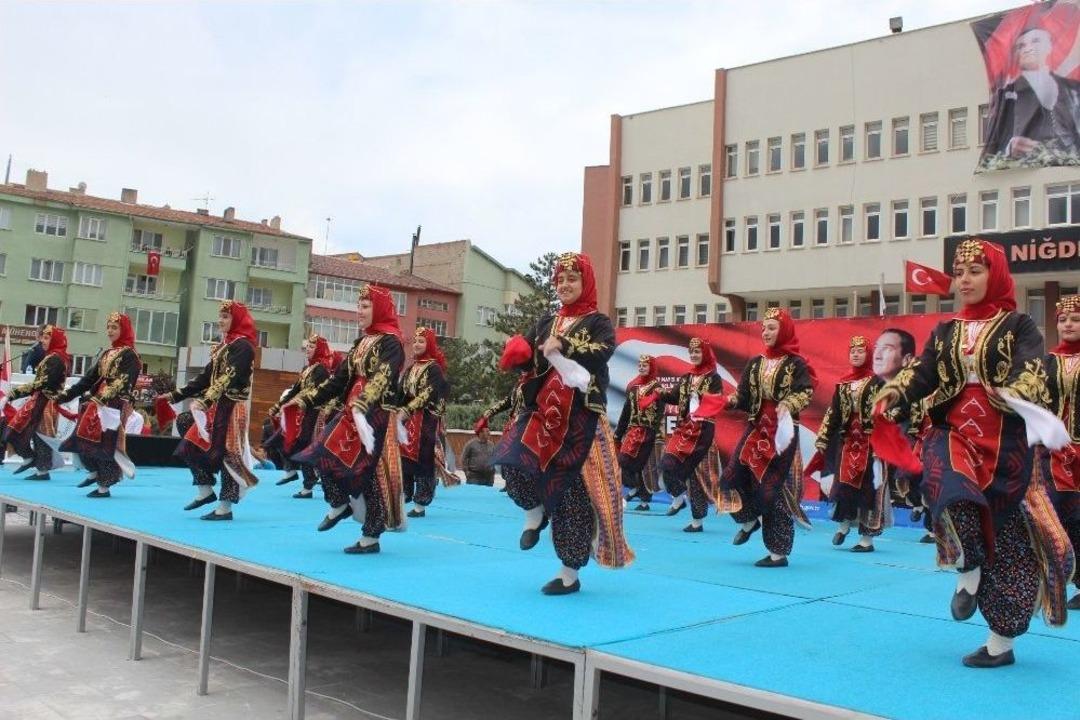 Niğde&rsquo;de 19 Mayıs Gen&ccedil;lik Ve Spor Bayramı Coşkuyla Kutlandı