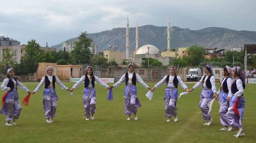 Kozan&rsquo;da 19 Mayıs Coşkuyla Kutlandı