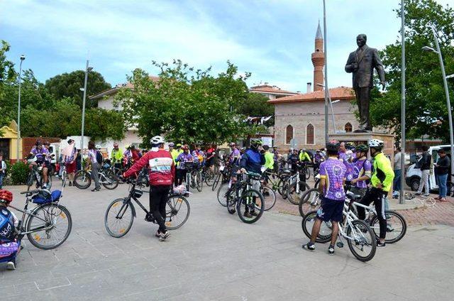 Gömeç’te 19 Mayıs Heyecanına Bisikletçilerde Ortak Oldu