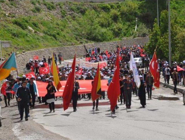 Bitlis'te 19 Mayıs Törenle Kutlandı