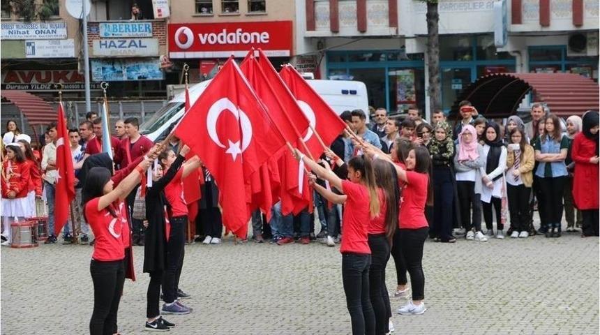 Yenice&rsquo;de 19 Mayıs Coşkusu