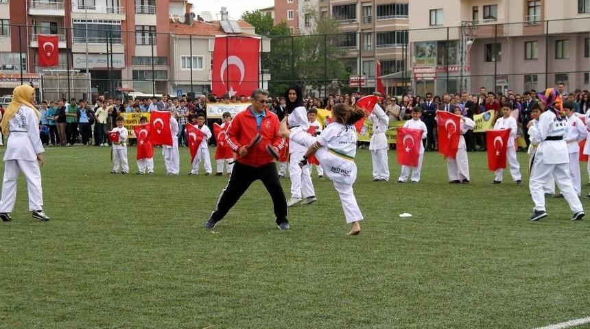 Develi&rsquo;de 19 Mayıs Atat&uuml;rk&rsquo;&uuml; Anma, Gen&ccedil;lik Ve Spor Bayramı Kutlamaları