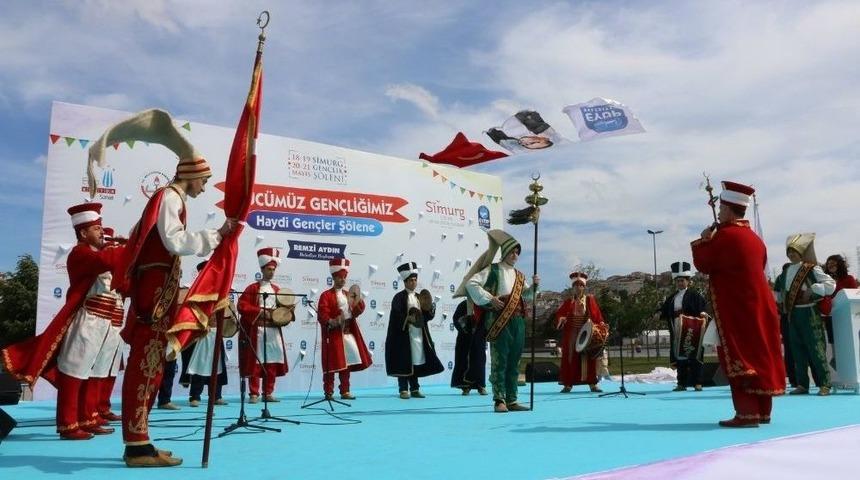 Ey&uuml;p&rsquo;te 19 Mayıs Coşkuyla Kutlandı