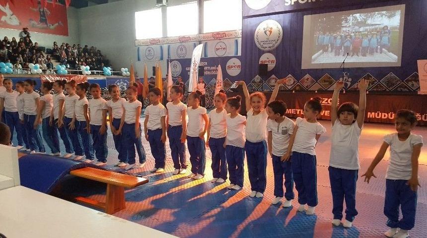 D&uuml;zce&rsquo;de 19 Mayıs Etkinlikleri Renkli G&ouml;r&uuml;nt&uuml;lere Sahne Oldu