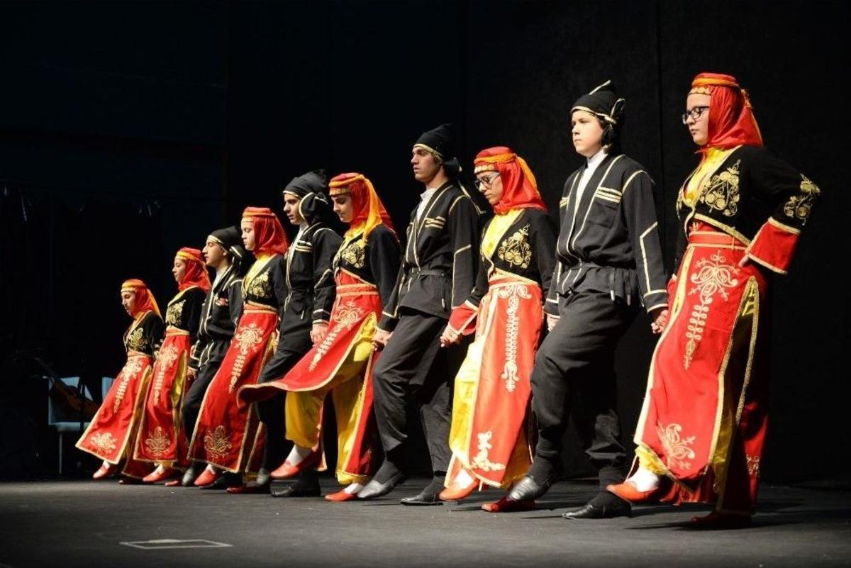 Boz&uuml;y&uuml;k&rsquo;te 19 Mayıs Coşkusu