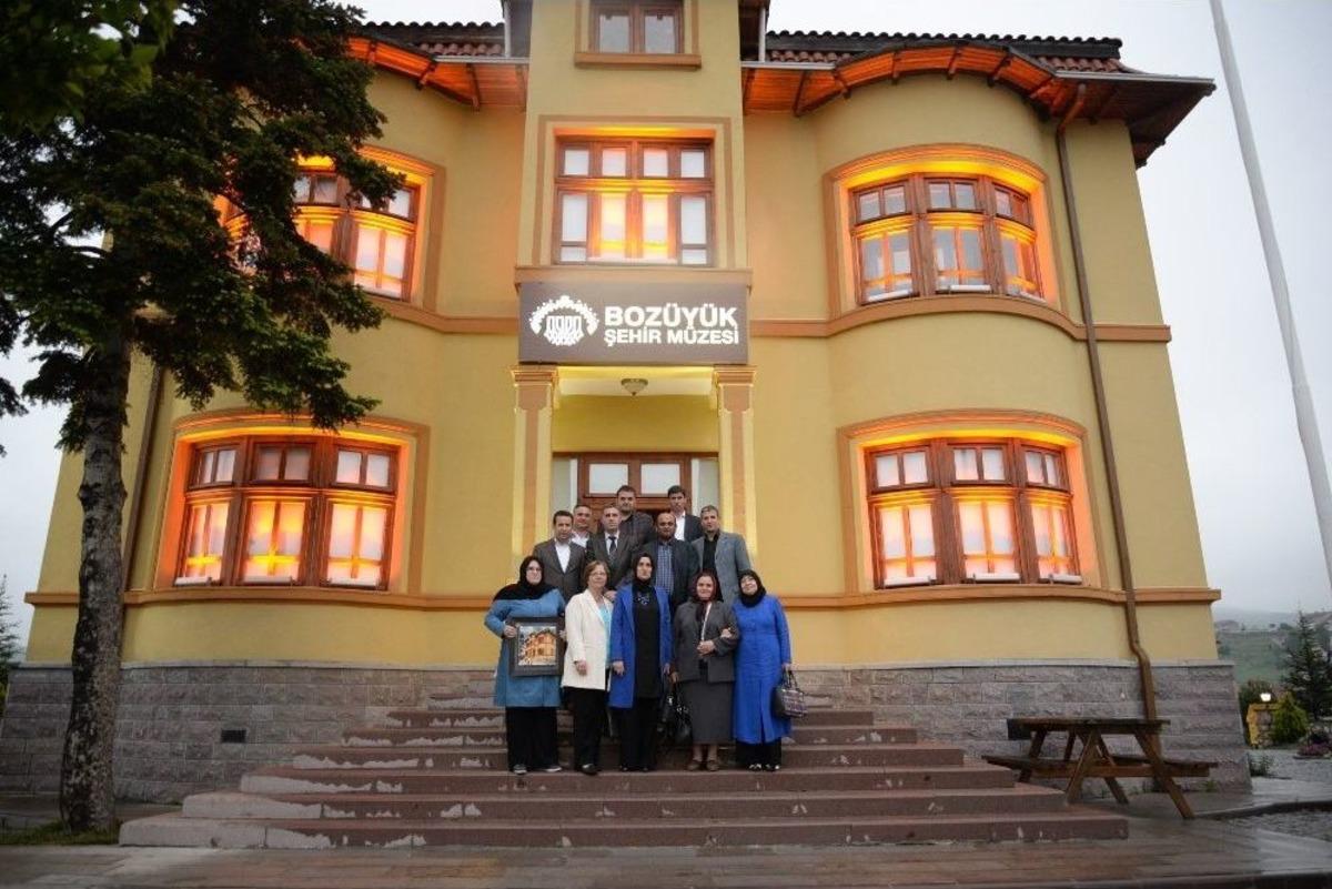 Boz&uuml;y&uuml;k Bosnalı Misafirlerini Ağırladı