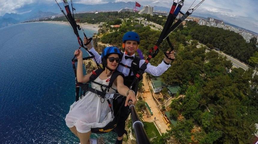 En Romantik U&ccedil;uş