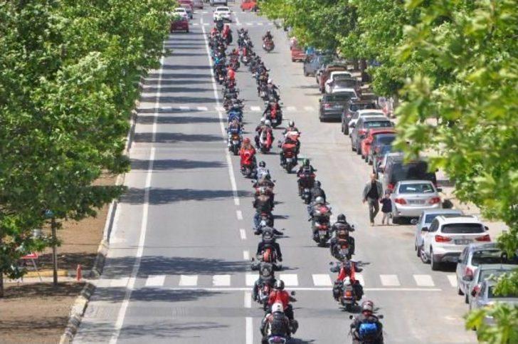 Şehit Yakınları Ve Gaziler, 200 Motosikletli Ile Çanakkale’Ye Gitti