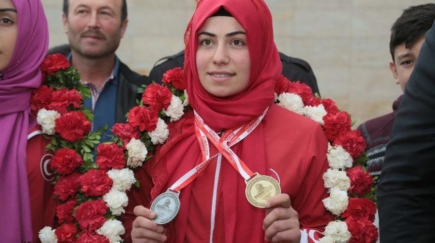 Avrupa Bilek Şampiyonu Yeter Bağ&rsquo;a T&ouml;renli Karşılama
