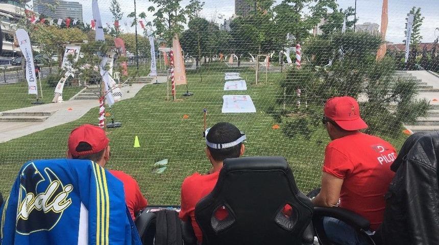 T&uuml;rk Dronerlardan 19 Mayıs&rsquo;a &Ouml;zel G&ouml;steri