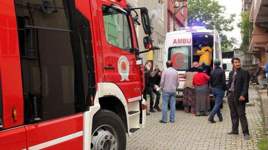 Yangında Evde Mahsur Kalan Yaşlı Adam Hayatını Kaybetti