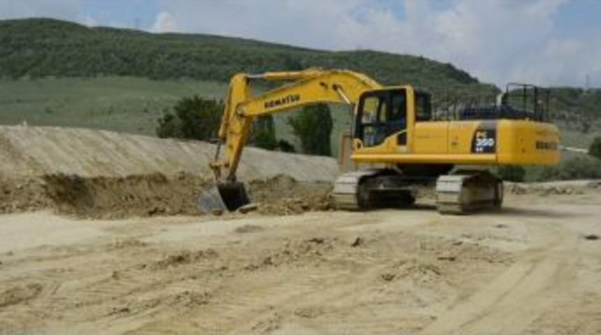 Emet&rsquo;in K&ouml;y Yollarında Bakım, Onarım Ve Sıcak Asfalt &Ccedil;alışmaları