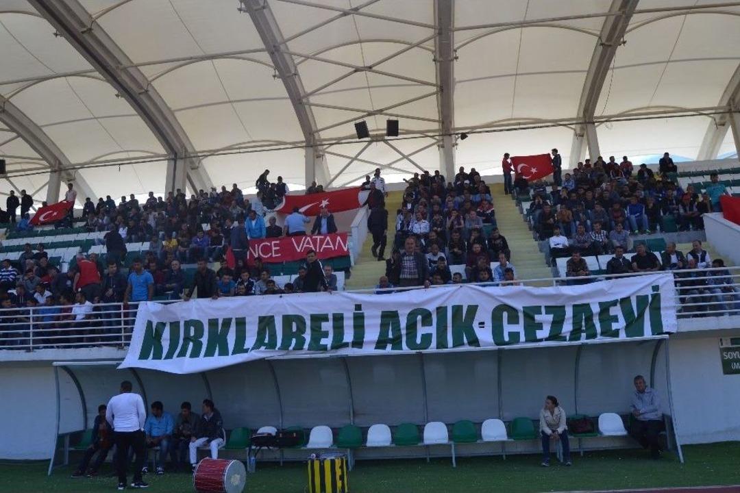 Engelliler İle Mahkumlar Futbol Ma&ccedil;ında Buluştu