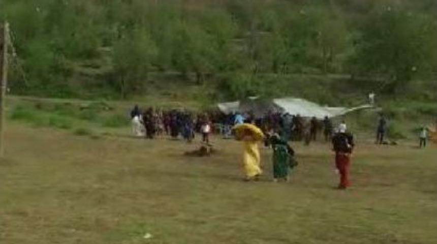 &Ccedil;ukurca'da Fırtına D&uuml;ğ&uuml;n &Ccedil;adırını U&ccedil;urdu