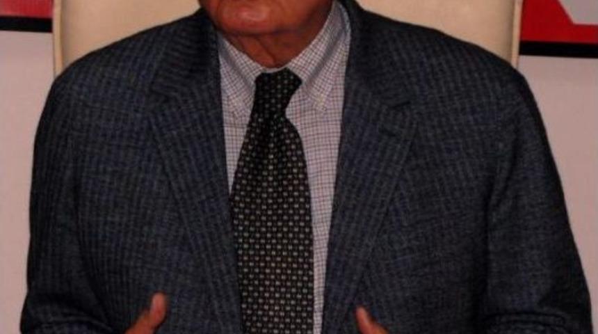 Deniz Baykal: Meriyet Ayrı, Meşruiyet Ayrıdır