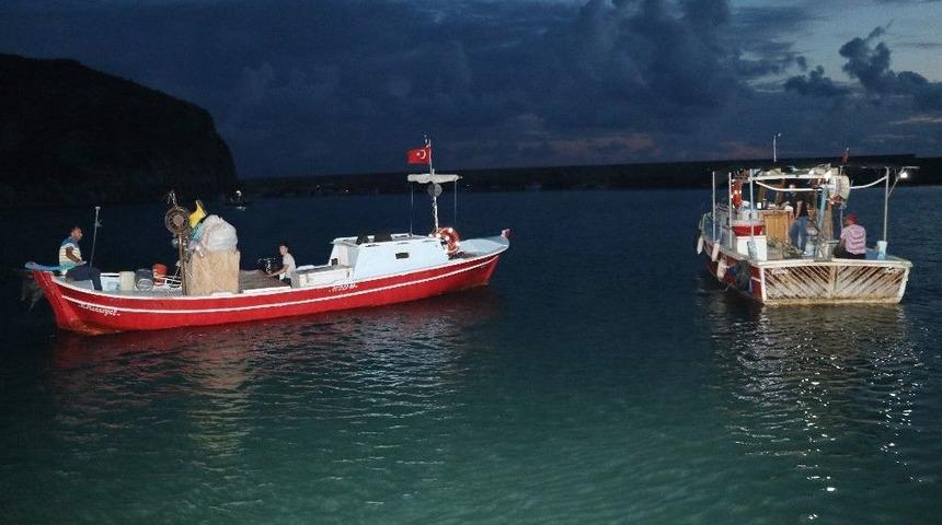 Korkup Ağlayarak Yaptıkları İhbar Polisi Alarma Ge&ccedil;irdi