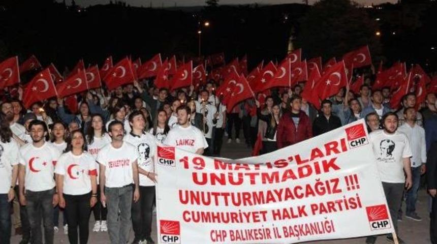 Chp'li Gen&ccedil;lerden Fener Alayı