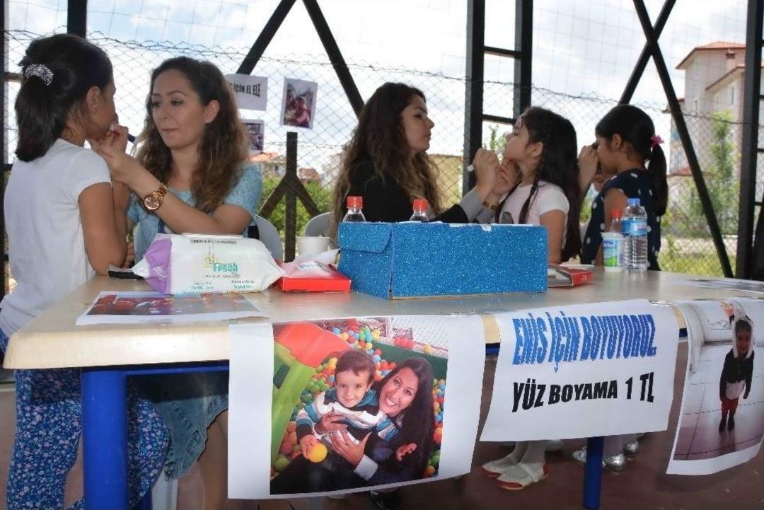 Yaşam M&uuml;cadelesi Veren Enis&rsquo;e Yardım Eli