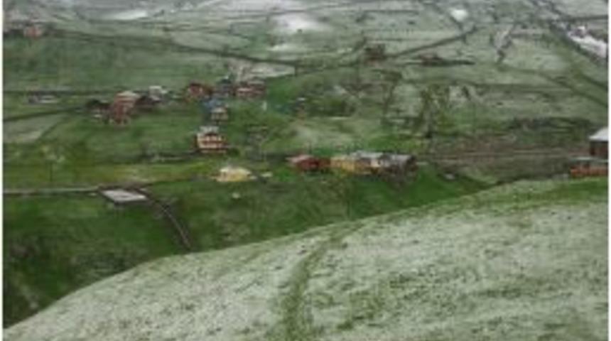 Rize&rsquo;de Kar Yağdı.